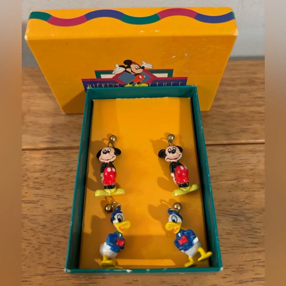 Disney Stuff Kids Mickey and Donald Post Dangle Earrings in Box